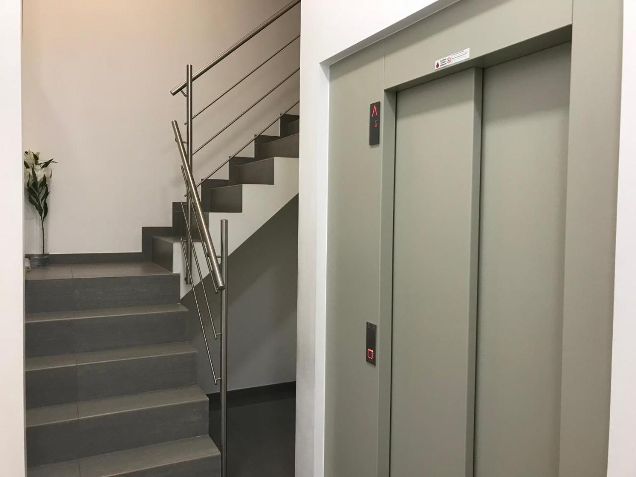 Antwerp Business Suites Exterior foto